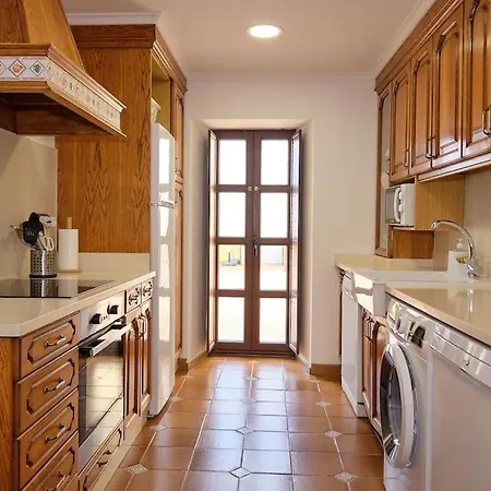 Casa De Pueblo Adosada, En La Zona Rural De Gijon. Casa vacanze