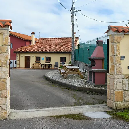 Casa De Pueblo Adosada, En La Zona Rural De Gijon. Сasa de vacaciones