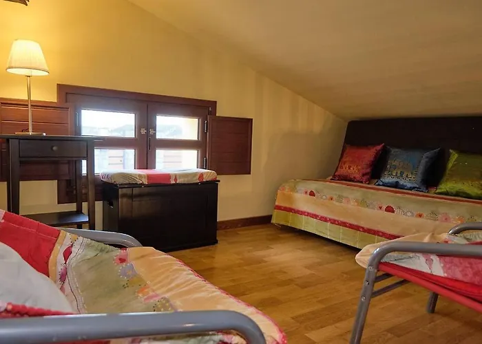 Casa De Pueblo Adosada, En La Zona Rural De Gijon. Feriehus *