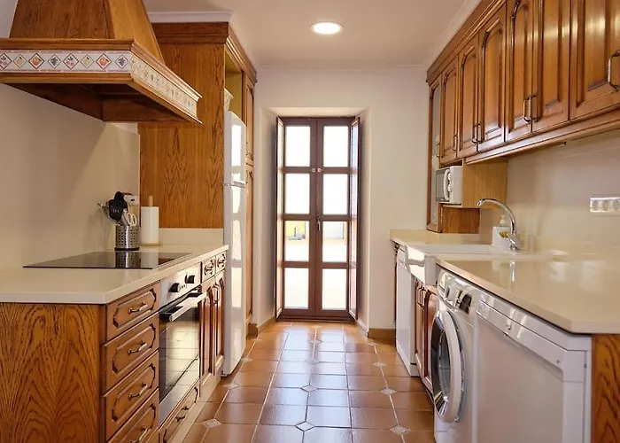 Casa De Pueblo Adosada, En La Zona Rural De Gijon. Ferienhaus