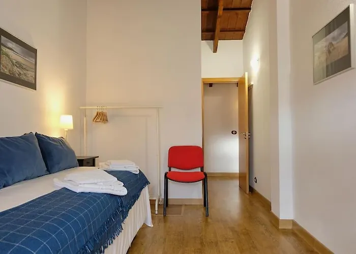 Casa De Pueblo Adosada, En La Zona Rural De Gijon.