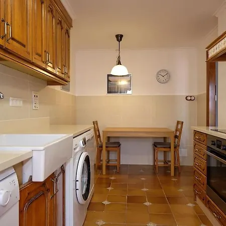 Casa De Pueblo Adosada, En La Zona Rural De Gijon. خيخون