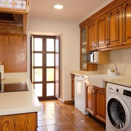 Casa De Pueblo Adosada, En La Zona Rural De Gijon. خيخون