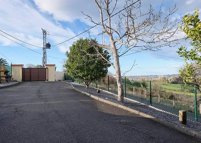 Casa De Pueblo Adosada, En La Zona Rural De Gijon. * Gijón