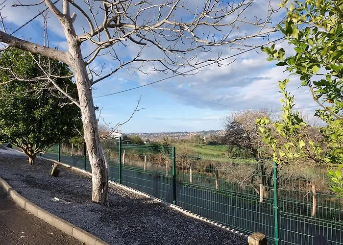 Casa De Pueblo Adosada, En La Zona Rural De Gijon. Casa vacanze